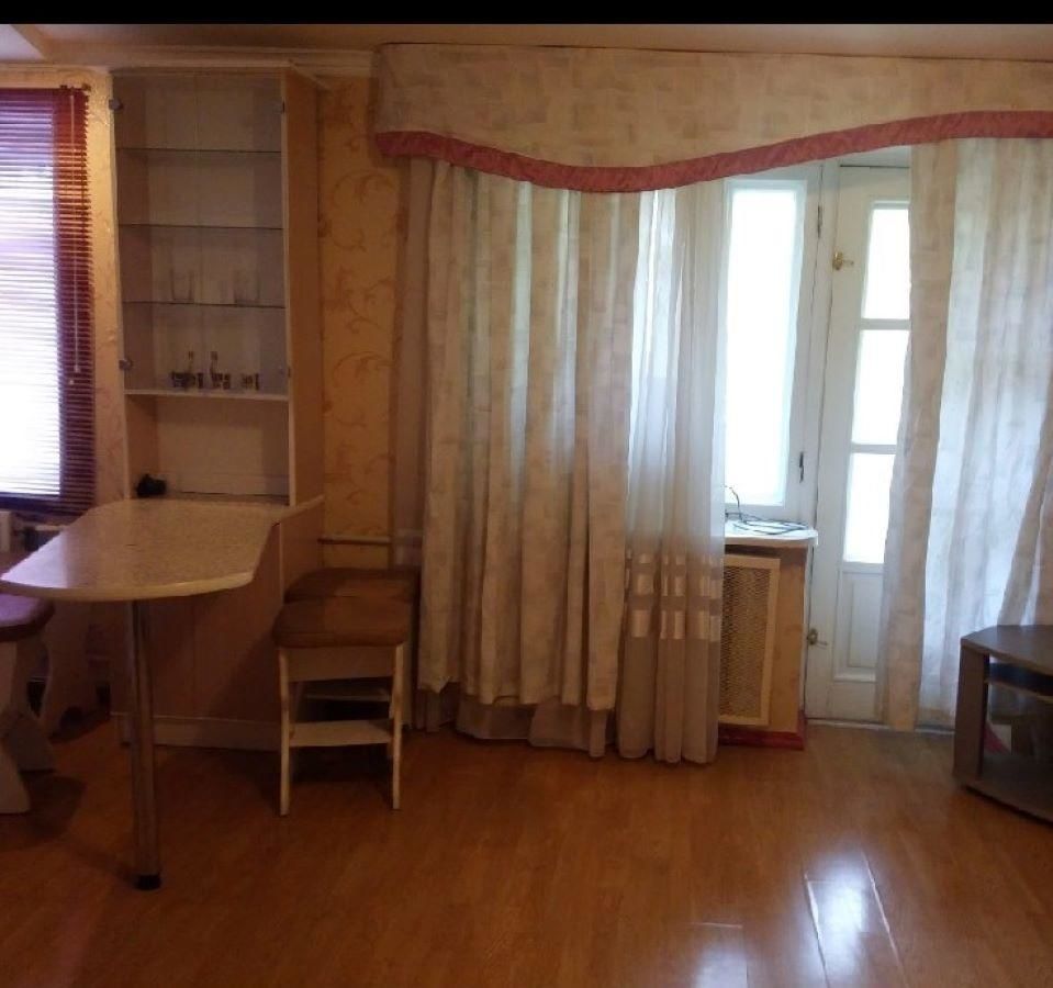 Апартаменты Ватутина 41 бюджетная двухкомнатная Донецк-8