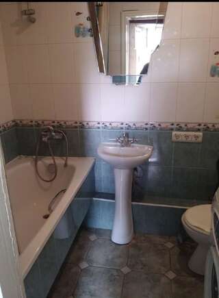 Апартаменты Ватутина 41 бюджетная двухкомнатная Донецк-5